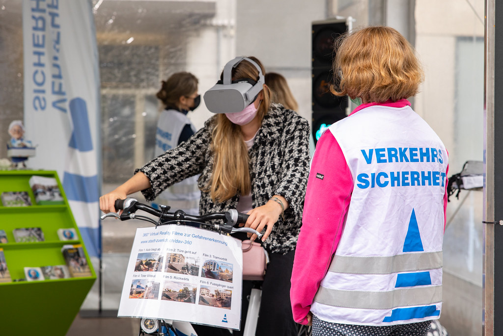 Veloschulg der Stadt Zürich am VR-Simulator